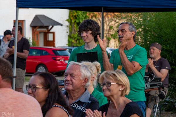 2019-07-20pluhacc-velka-scena-9043844BE291-3563-E392-6712-F9F07398CF06.jpg